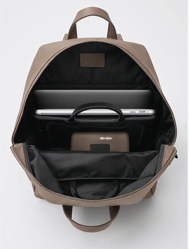 รับผลิตกระเป๋าหนัง Leather Backpack OEM & ODM