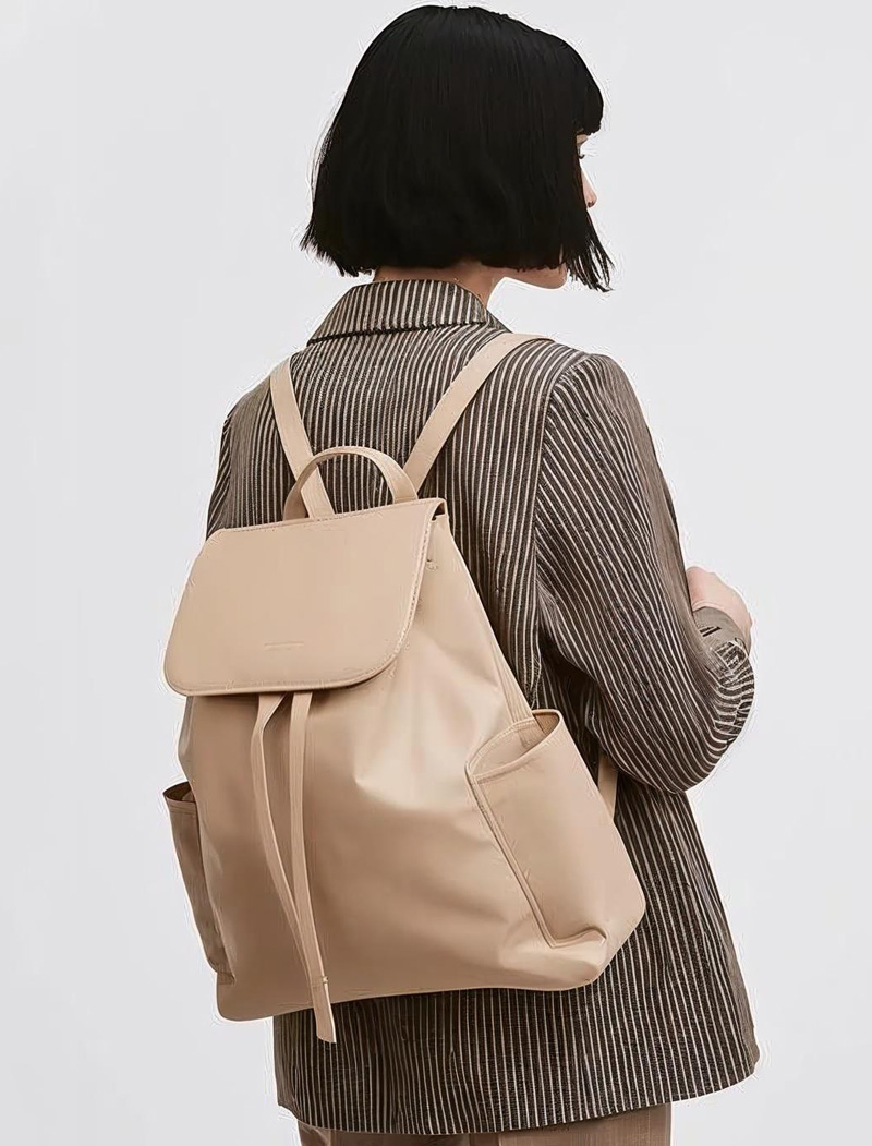 รับผลิตกระเป๋าหนัง Leather Backpack