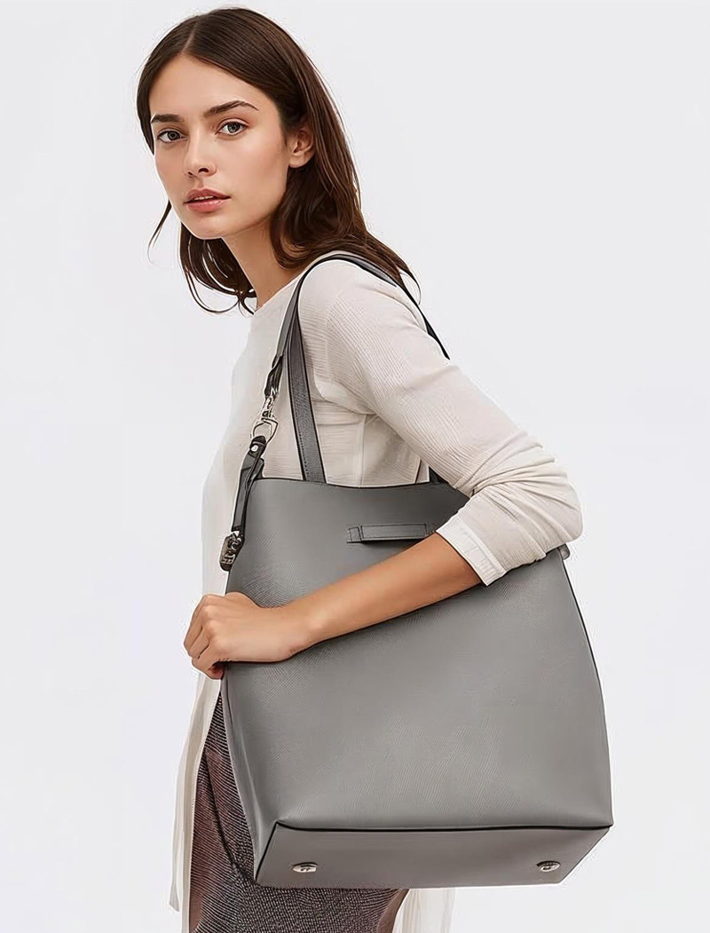 รับผลิตกระเป๋าหนัง bucket bag ดีไซน์โมเดิร์น