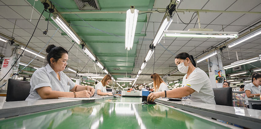 โรงงานผลิตกระเป๋าหนัง