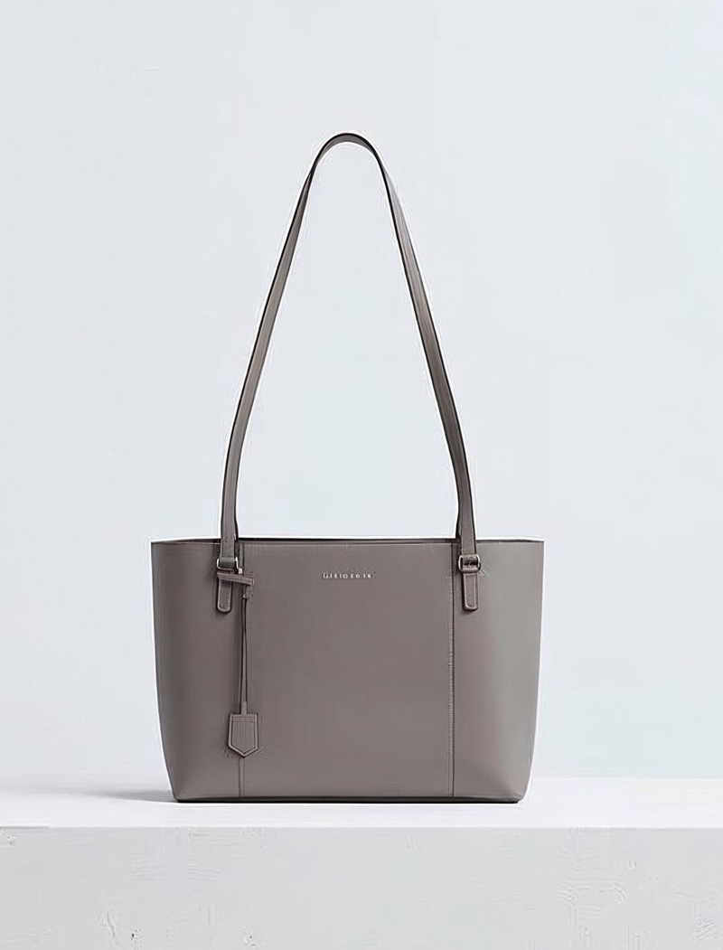 รับผลิตกระเป๋าหนัง Shoulder Bag ดีไซน์โมเดิร์น